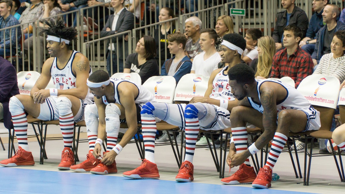 O Fotomagazin / Harlem Globetrotters in der TipsArena 2016